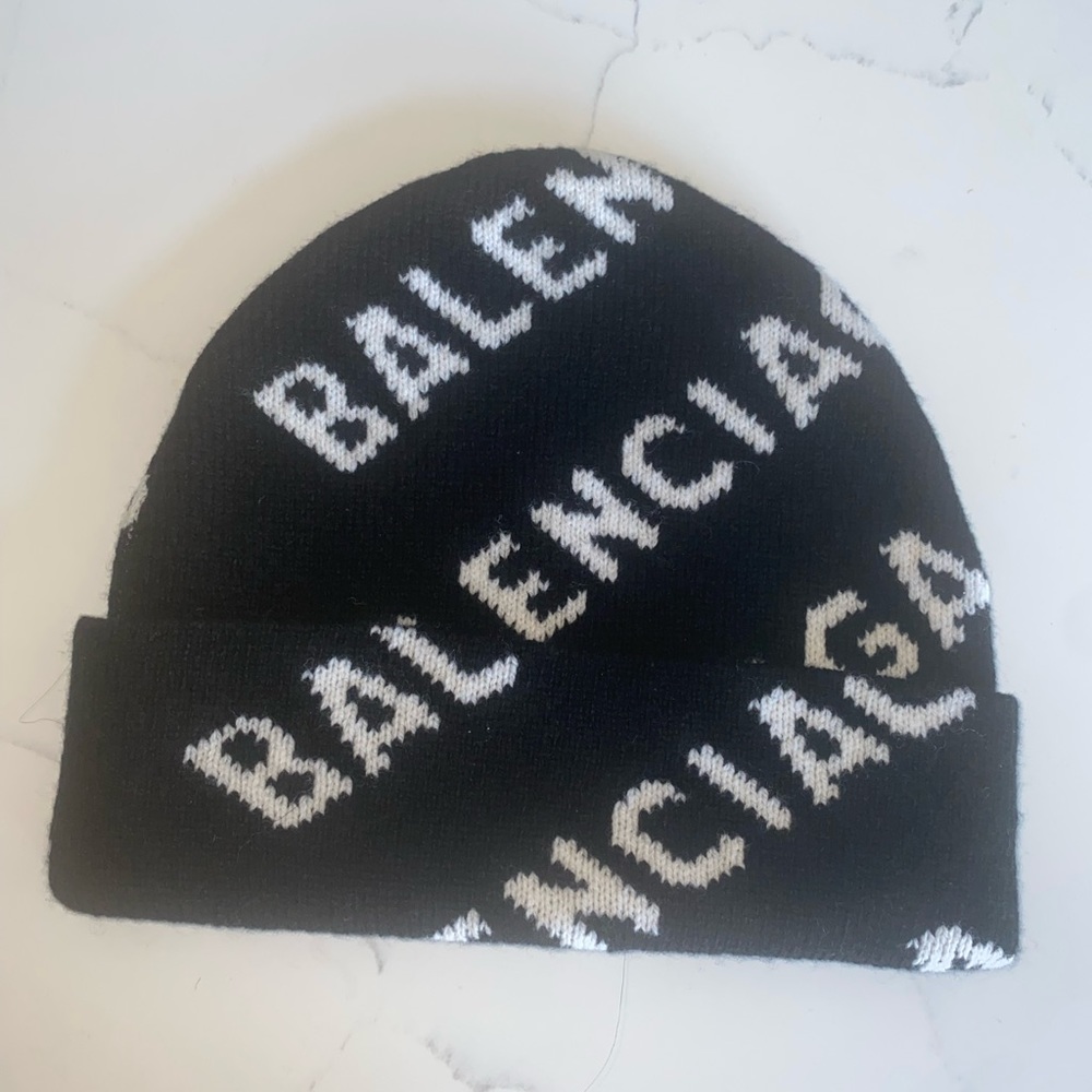 COPY - Balenciaga logo hat